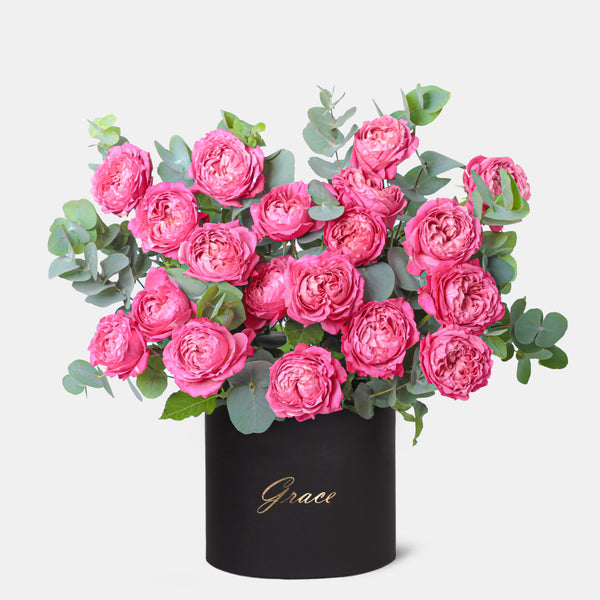 Julietta Pink Spray Roses in Box
